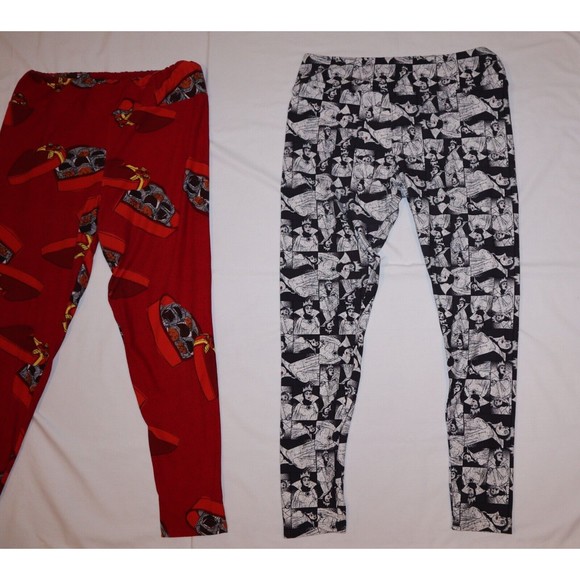 LuLaRoe T/C Tall & Curvy Leggings Disney Evil Queen Red Heart Box Chocolates - Picture 3 of 10